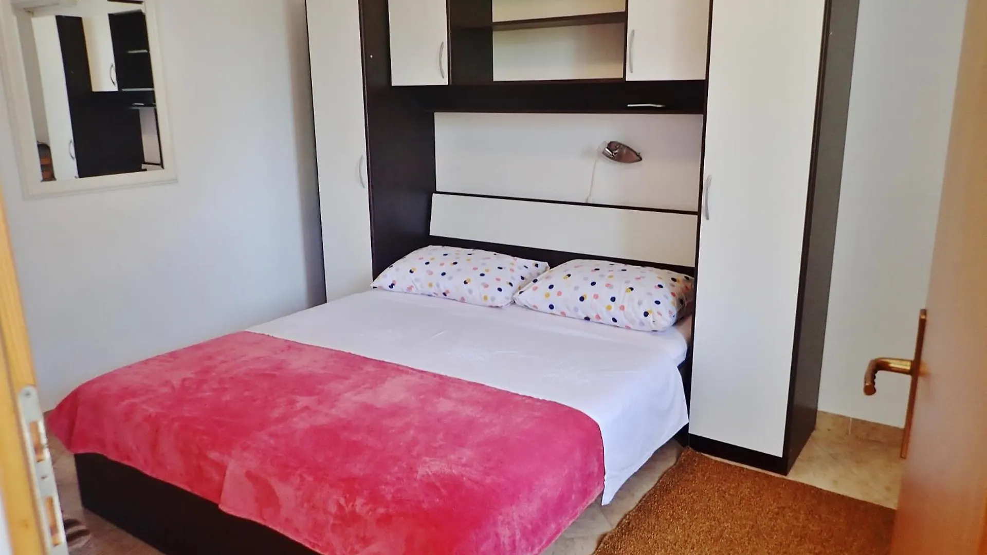 Apartmani Katica-U Blizini Plaze 